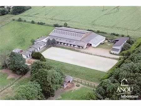 terrain 5 pièces 109 m²