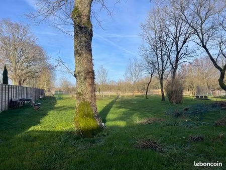 terrain 650 m² héric