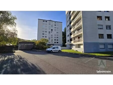 parking/box jacob-bellecombette