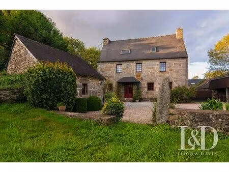 prestigieux château de 176 m2 en vente - kergrist-moëlou  bretagne