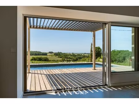 maison de luxe à vendre à épargnes