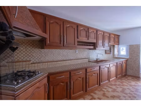 vente maison 6 pièces 134 m² à coux (07000)  155 000 €