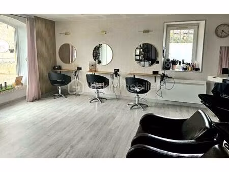 fonds de commerce à hopital-camfrout