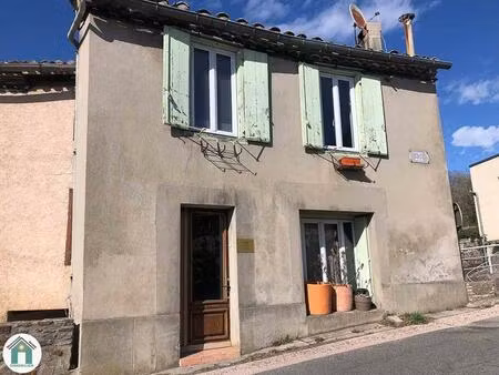 maison de village - 92m ²