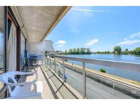 studio avec magnifique vue sur le lac à duinbergen