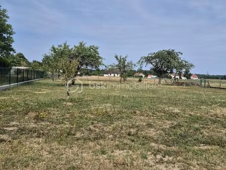 terrain de 1 200 m² à bonnee