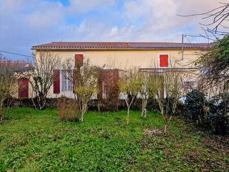 vente maison à annezay (17380) : à vendre / 96m² annezay