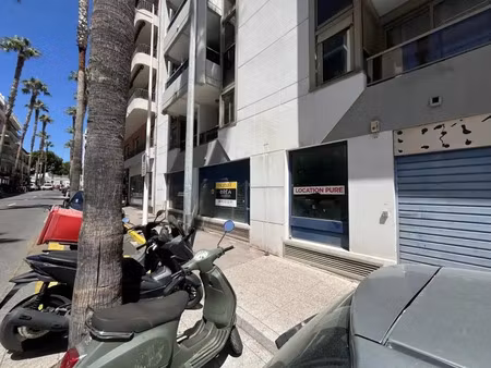 a louer  local commercial 150 m² environ  secteur juan les pins centre ville