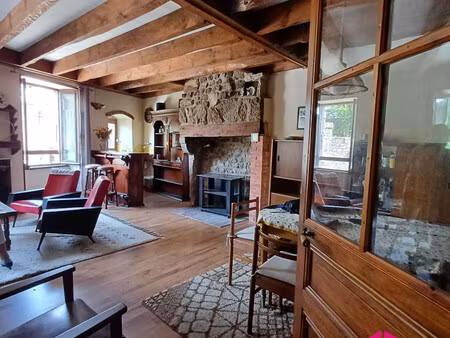 maison de village en pierres