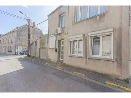 maison 2 chambres centre de mariembourg