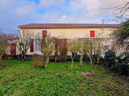 vente maison 3 pièces 96 m² à annezay (17380)  98 000 €