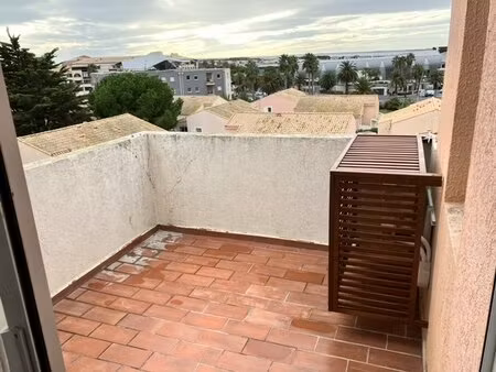 location appartement 1 pièce 26m² sete 34200