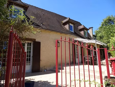 vente maison 7 pièces 167 m² à thenon (24210)  424 700 €