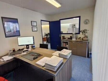 location commerce 46 m² à vannes (56000)