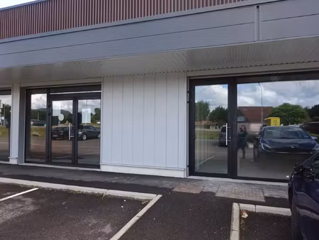 location commerce 1 pièce 138 m² à mélisey (70270)