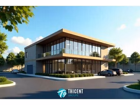 rare à la vente : terrain de 33 ares au coeur de la zone d'acti