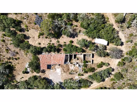 bergerie du xve siècle rénovée - autonomie complète en pleine réserve naturelle