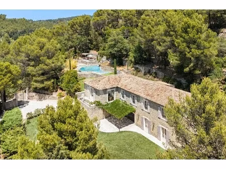 villa de luxe à vendre à saumane-de-vaucluse