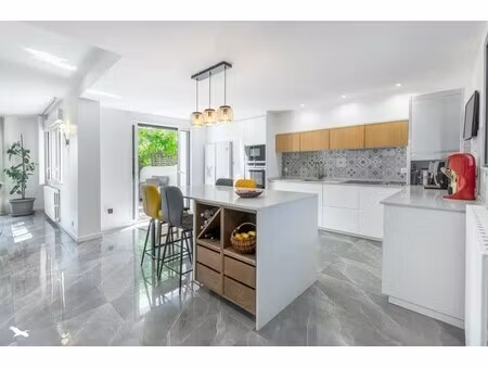 maison de luxe à vendre à lunel-viel