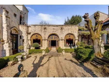 maison de luxe à vendre dans le quartier rive droite