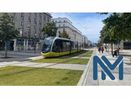 brest - siam - fonds de commerce de creperie avec grande terras