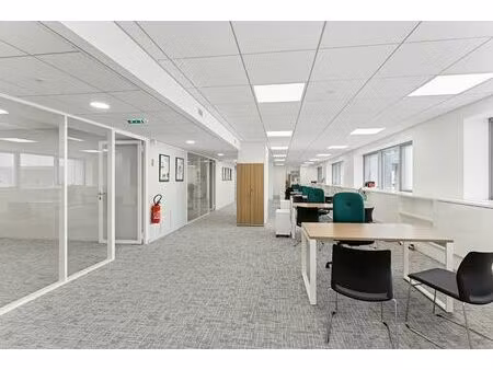 location bureau sevres 218 m²