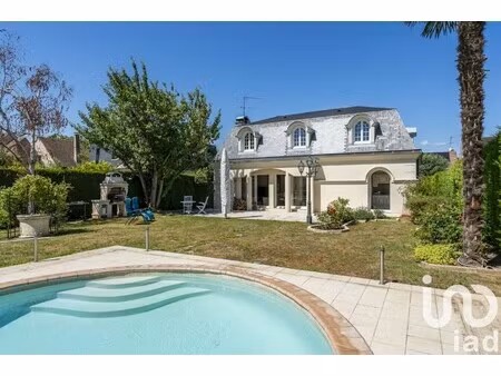 maison de luxe à vendre dans le quartier les blondeaux