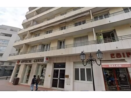 location local professionnel 89m² lyon 8ème