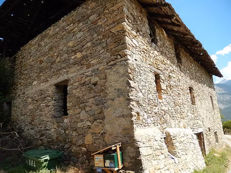 achat maison 340m² chateauroux les alpes 05380