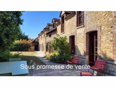 maison de luxe à vendre à girolles : 590 000 €