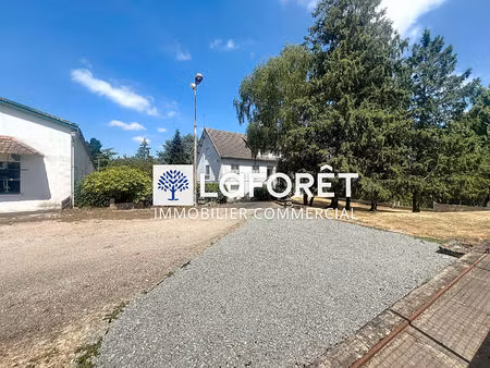 local commercial près de bressuire à vendre