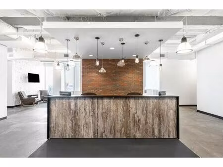 bureau virtuel à hq charleroi airport