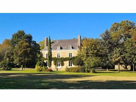 achat maison 10 pièces 526m² avire 49500