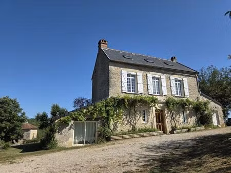 propriété de caractère avec dépendances sur 3772m de terrain