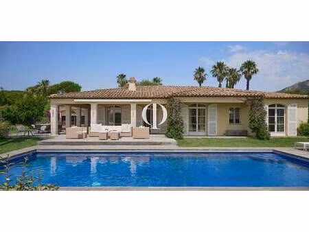 villa avec piscine grimaud (83)