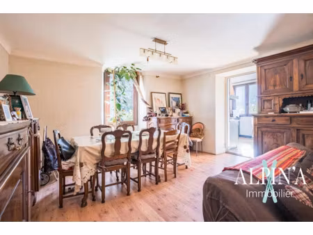 vente maison 5 pièces 304.15 m² à aigueblanche (73260)  350 000 €