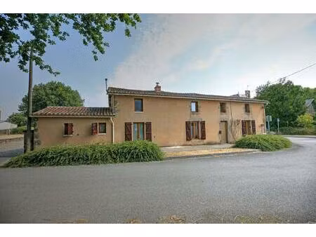 maison de village indépendante avec piscine 164m2 habitable avec jardin