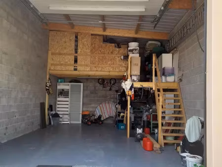 parking à louer 1370 m² - montoir-de-bretagne (44) - 500€