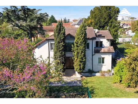 vente maison 7 pièces 230 m² vénissieux (69200)