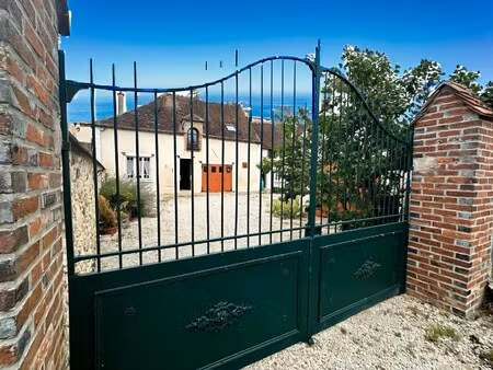 maison vimpelles avec dépendances 152m2