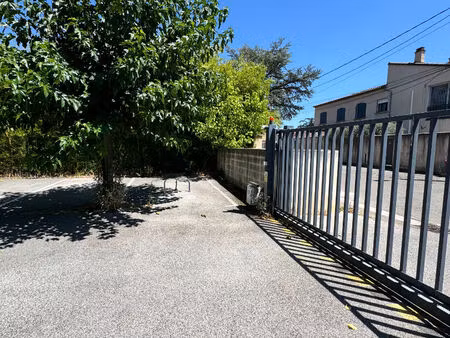 location garage à saint-maximin-la-sainte-baume (83470)