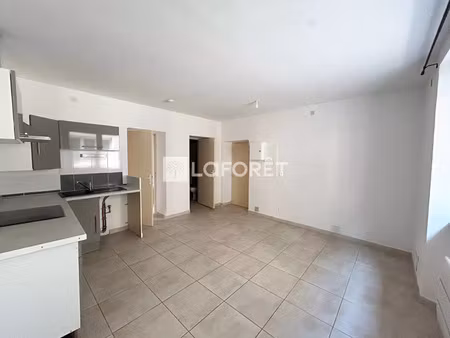 location appartement 2 pièces 29 m² à le thor (84250)