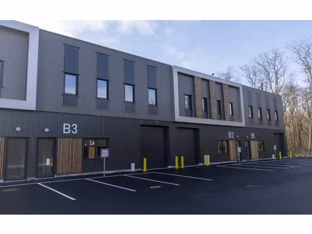 location locaux professionnels 354 m² à les mureaux (78130)  3 245 €