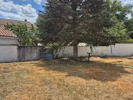 vente terrain 400 m² à puymoyen (16400)  45 000 €