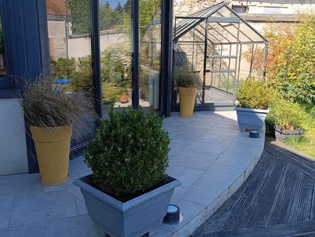 en touraine  proche de bléré et chenonceaux  charmante maiso