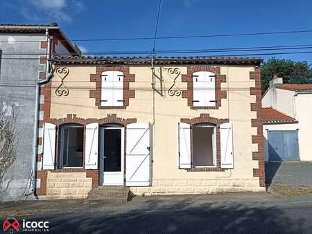 vente maison aux pineaux (85320) : à vendre / 80m² les pineaux