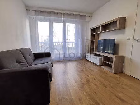 studio meublé avec ascenseur et concierge