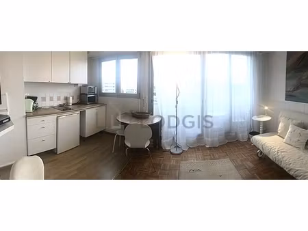 studio meublé avec ascenseur