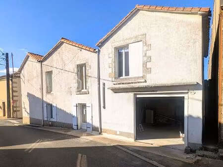 maison de village de 93 m² à l'absie