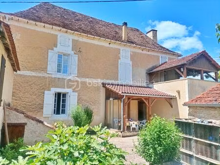 maison de 125 50 m² à rouffilhac